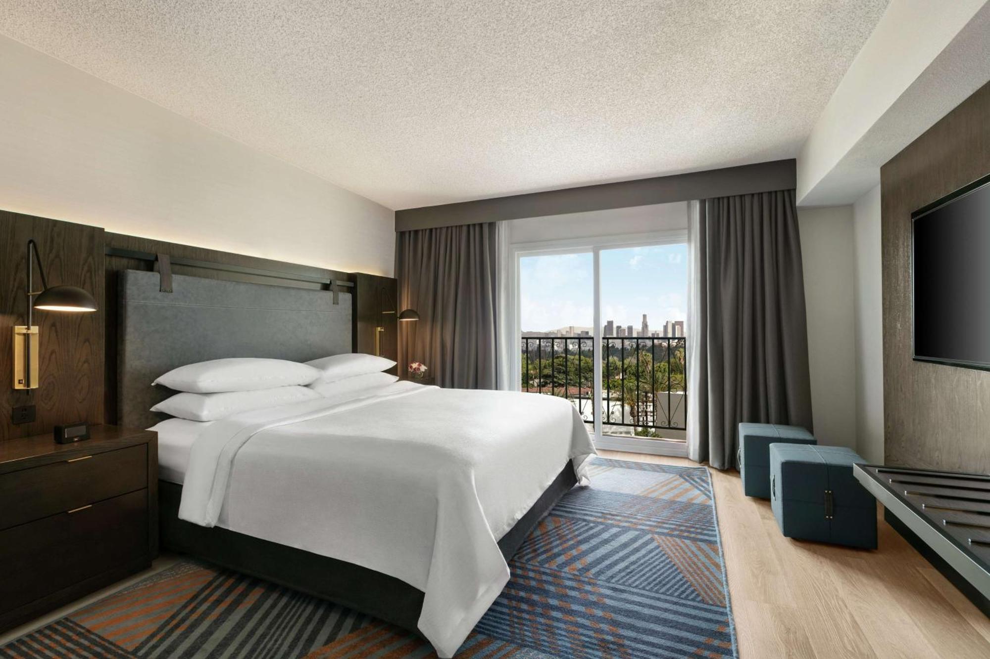 Embassy Suites By Hilton Los Angeles Дауни Экстерьер фото