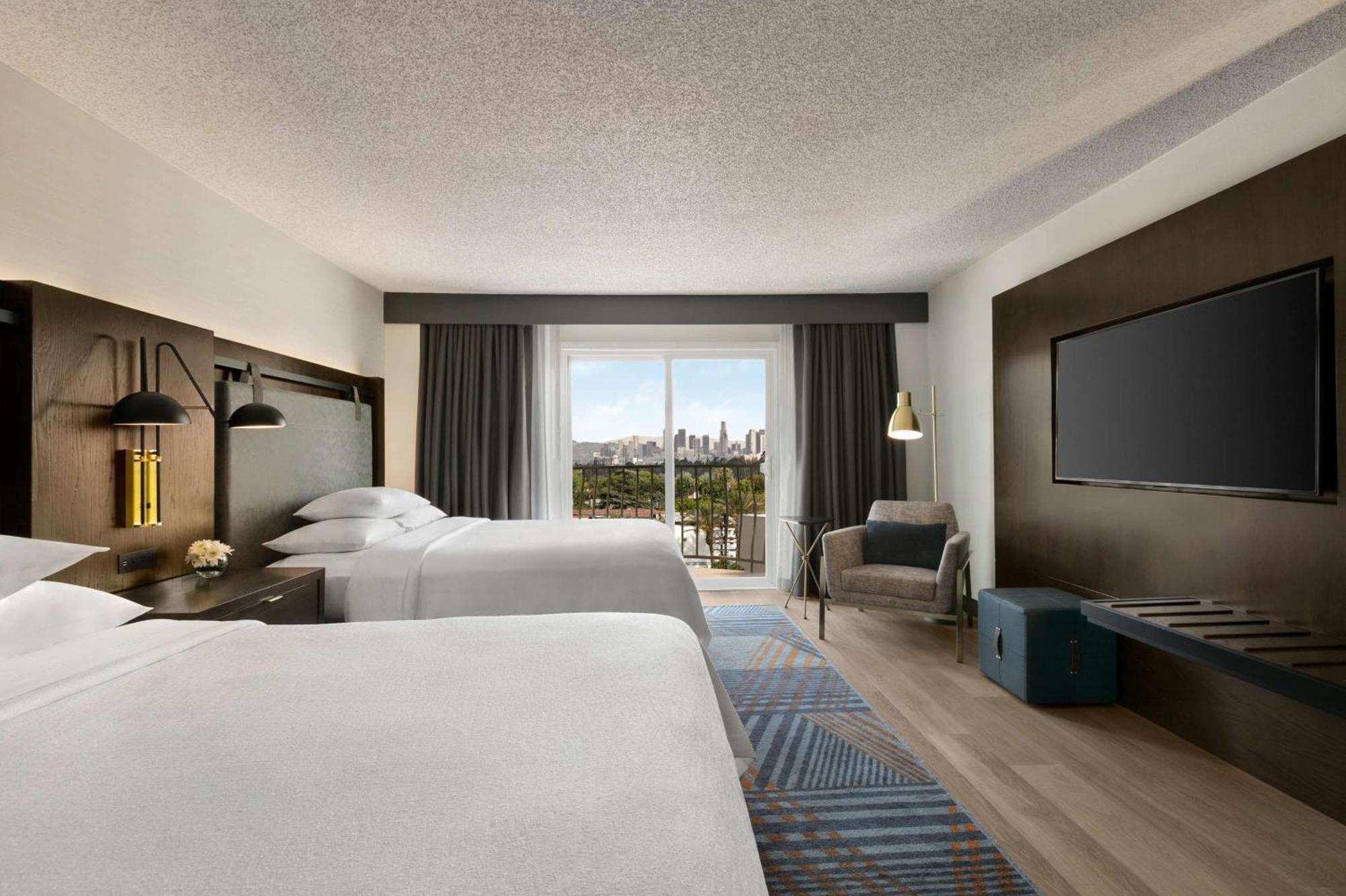 Embassy Suites By Hilton Los Angeles Дауни Экстерьер фото