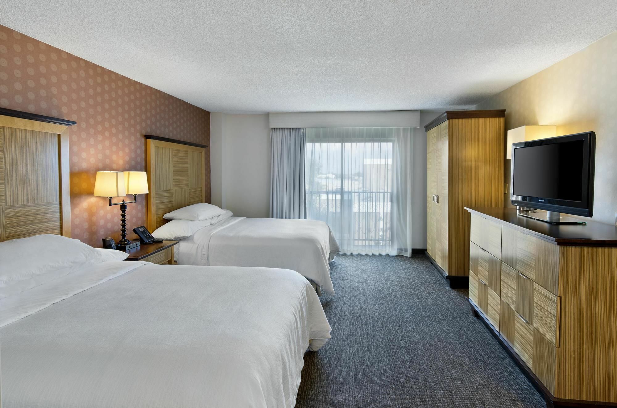 Embassy Suites By Hilton Los Angeles Дауни Экстерьер фото